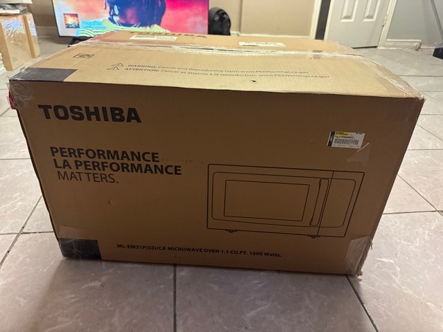 Toshiba Microwave Oven - photo 3