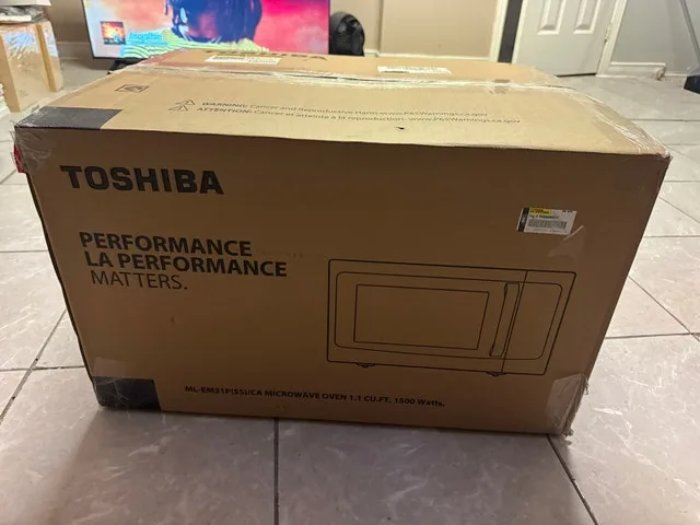 Toshiba Microwave Oven - photo 3