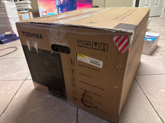 Toshiba Microwave Oven - photo 4
