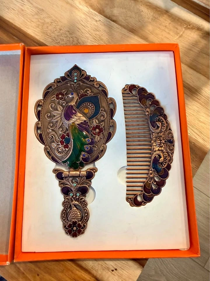 Ornate Maniya Peacock Mirror & Comb Set