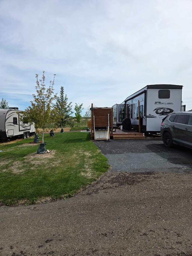 Titled RV lot - photo 2