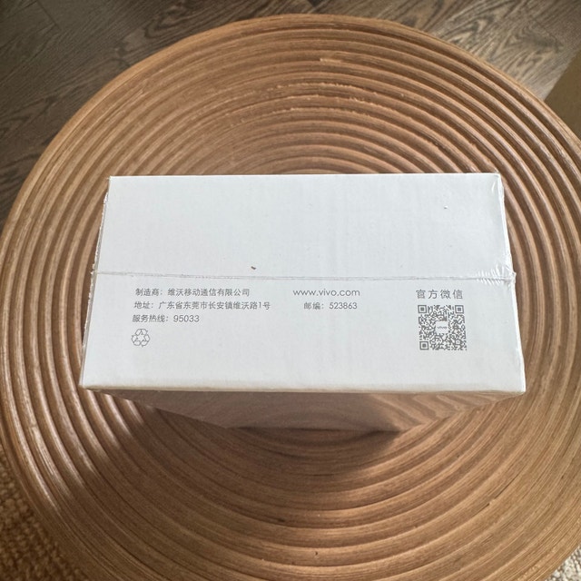 VIVO Y50e 5G (White Gold) - photo 3