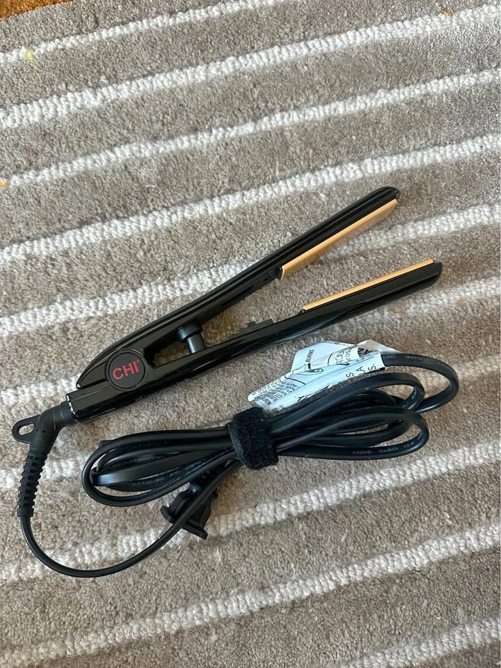 CHI Mini Travel Flat Iron Hair Straightener