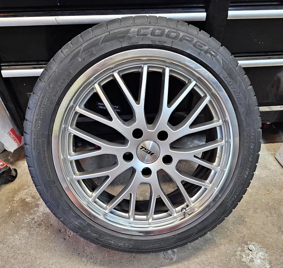 TSW 18" 5X114.3mm Hyper Silver Snetterton Wheels & Tires