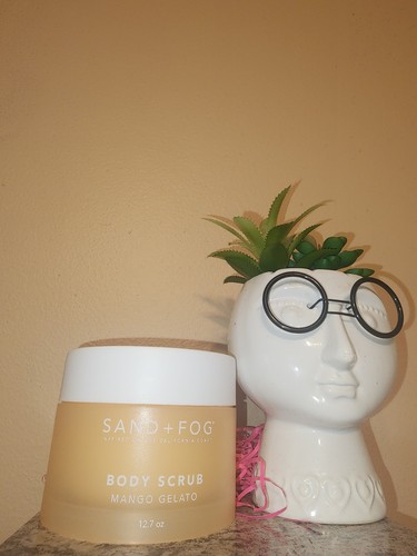 Sand + Fog Mango Gelato Body Scrub 10 oz Exfoliating Bath Spa