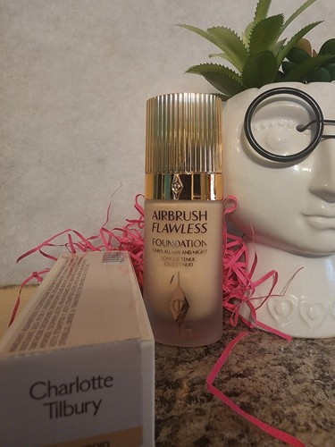 Charlotte Tilbury Airbrush Flawless Foundation #3 Cool - photo 2