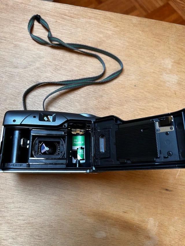 Fujifilm Zoom Date 60 image indicator(5)