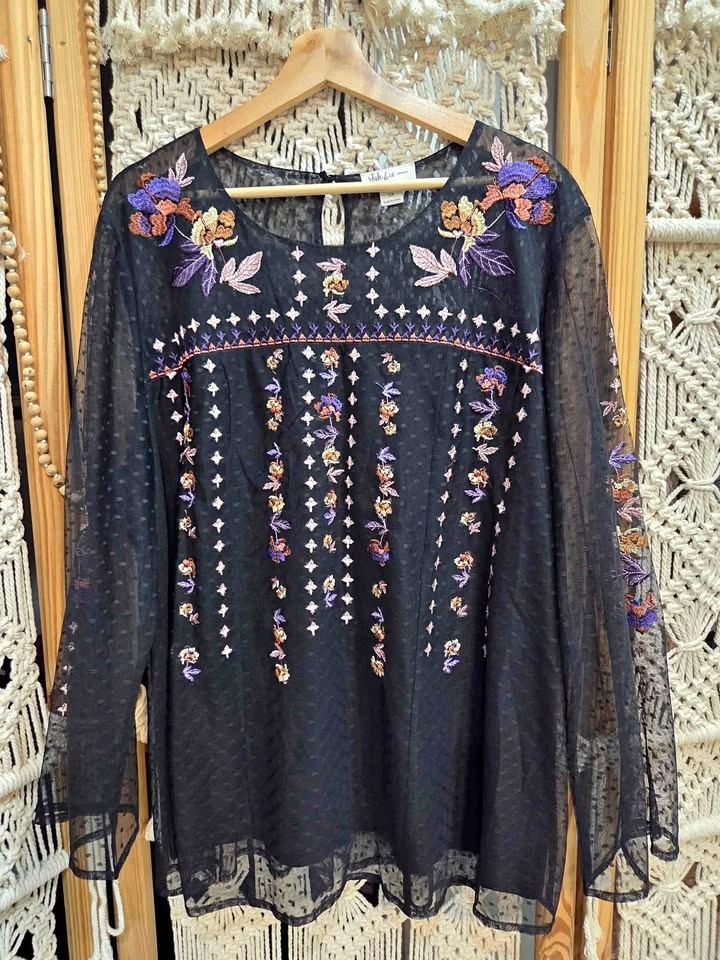 CLOTHING SALE - L - 3XL
