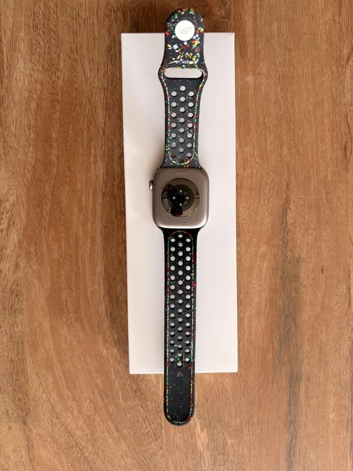 Apple Watch Series 11 (GPS, 46mm) – Space Gray - photo 3