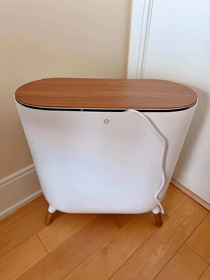 Towel Warmer – Scandinavian Style, Wood Top, Electric