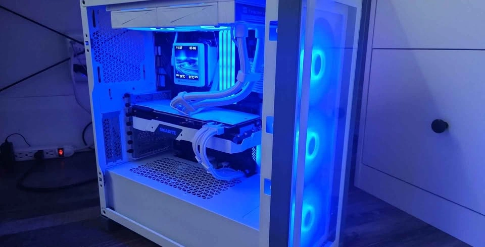 Gaming PC | 7 5700X | 2070 Super | 32GB Ram | 1TB | Windows 11 - photo 2