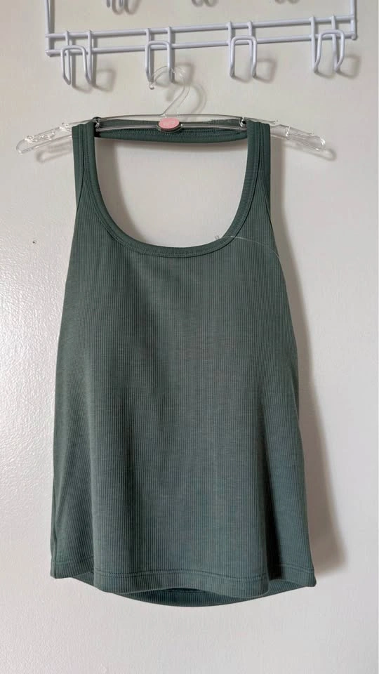 BNWT Uniqlo Bra Top
