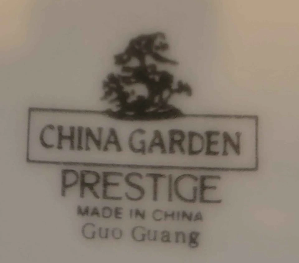 Vintage China Garden Dinnerware - photo 2