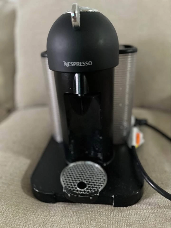 Nespresso Vertuo machine GCA1 - photo 2