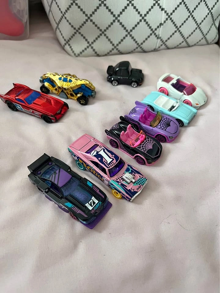Hot Wheels Die-Cast Toy Car Lot
