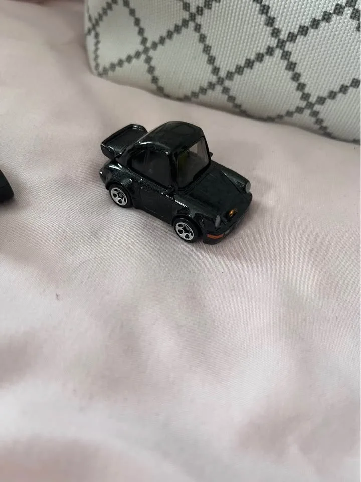 Hot Wheels Die-Cast Toy Car Lot - photo 5