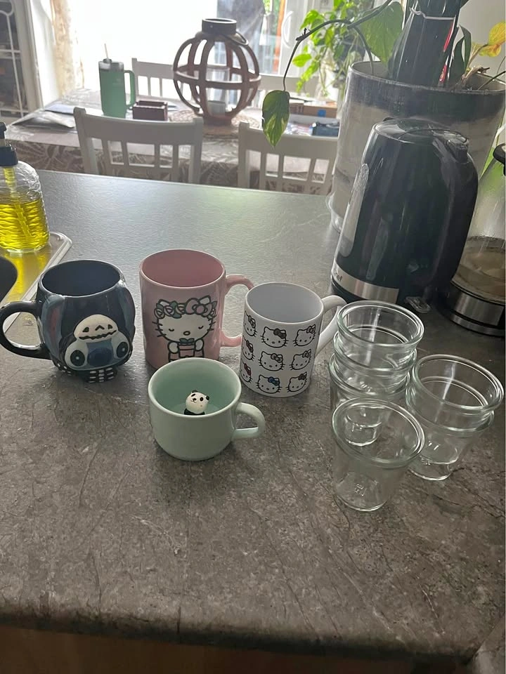 Cups