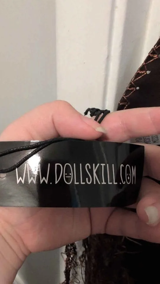 Dolls kill top image indicator(8)