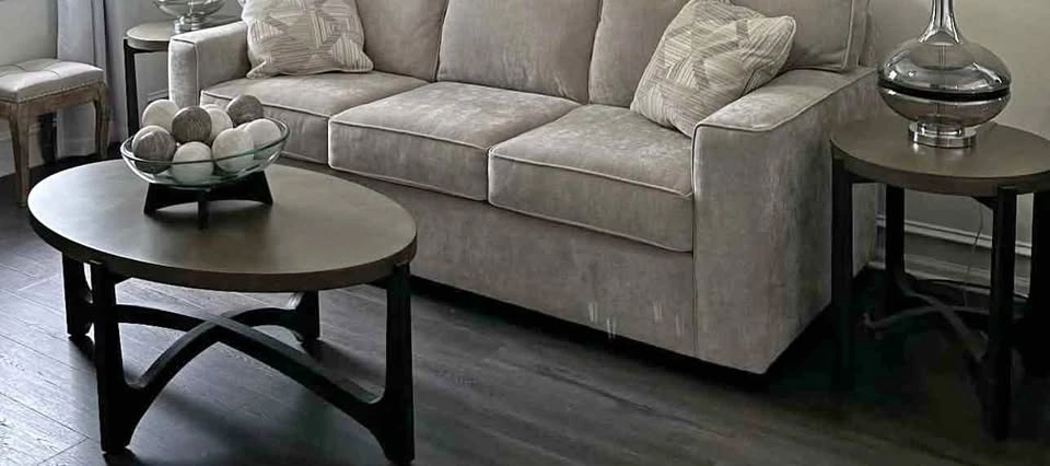 Coffee table with 2 end tables