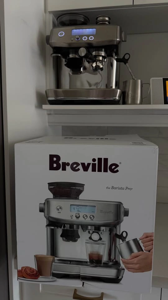 Breville Barista Pro Espresso Machine - photo 2