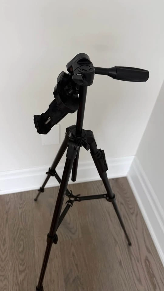 Tripod - photo 3