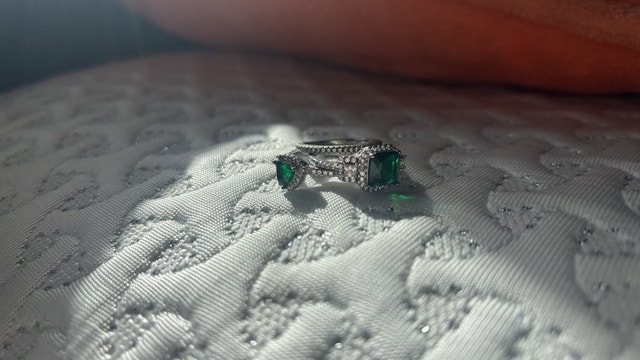 Three piece emerald ring set
