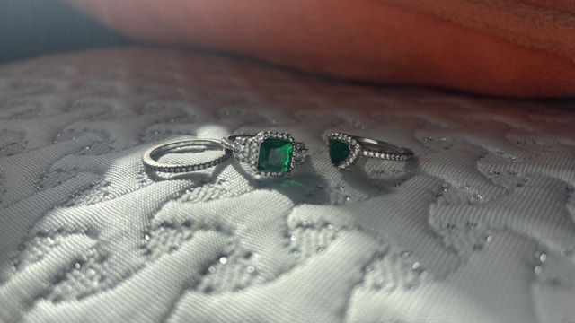 Three piece emerald ring set - photo 2