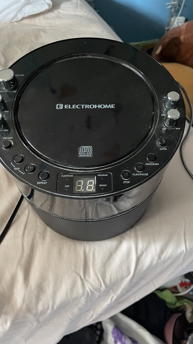Electrohome Karaoke Machine