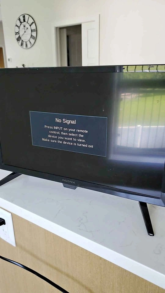 Insignia 22-inch LED TV - no remote