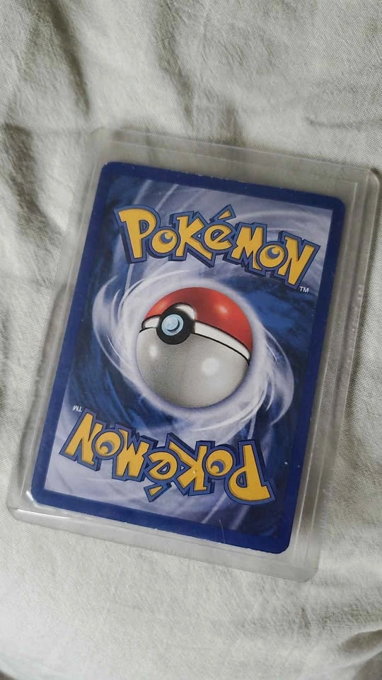 1999 Pokémon Base Set Zapdos Holo 16/102 - photo 2
