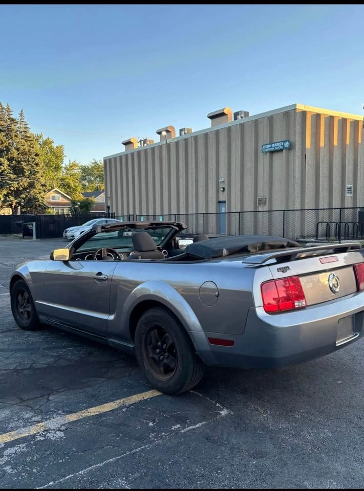 2006 Ford Mustang Convertible 2D - photo 5