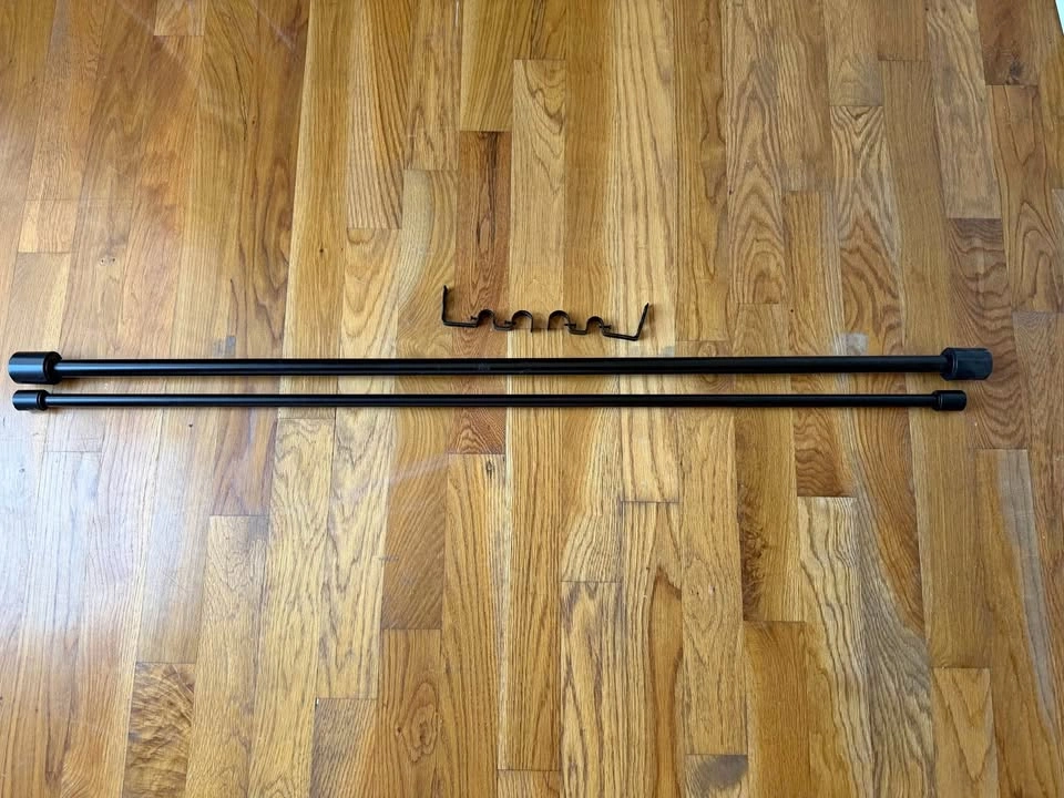 Adjustable double curtain rod (Black)