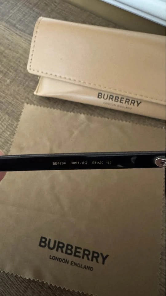 Burberry Black Sunglasses - photo 5