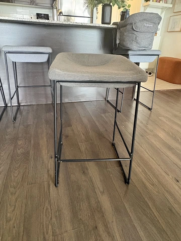 EQ3 Mackenzie Counter Stools (Set of 4)