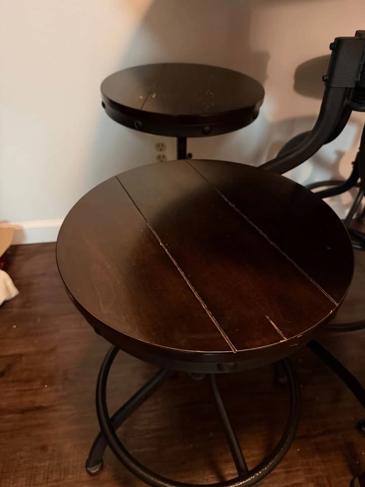 Industrial Bar Height Table + 4x Stools - photo 4