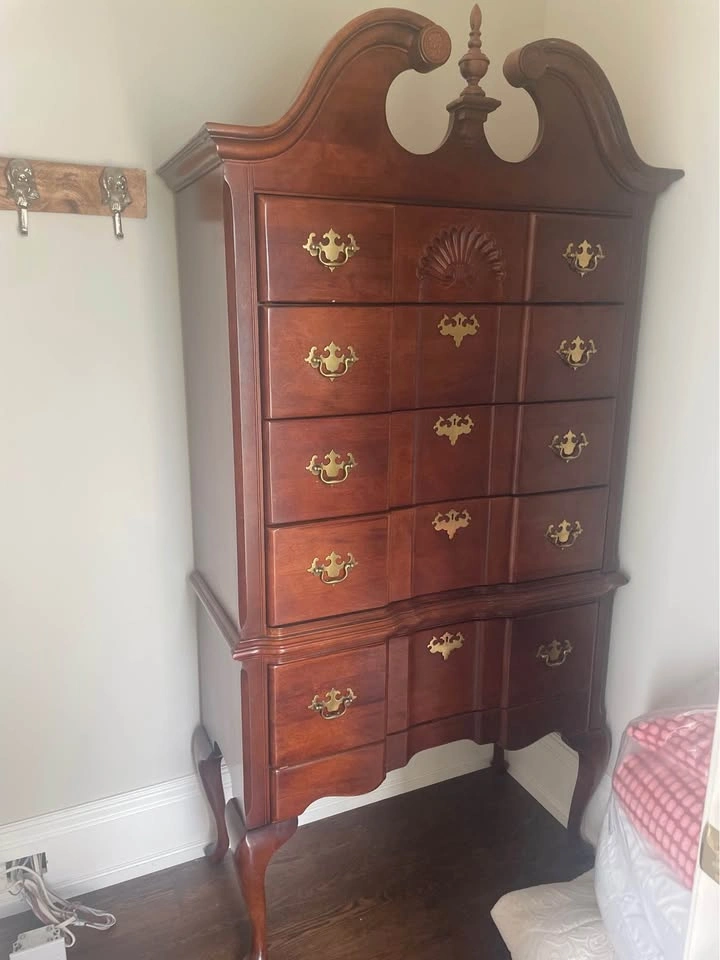 2 Piece Queen Anne Highboy Dresser / Tall chest - photo 5