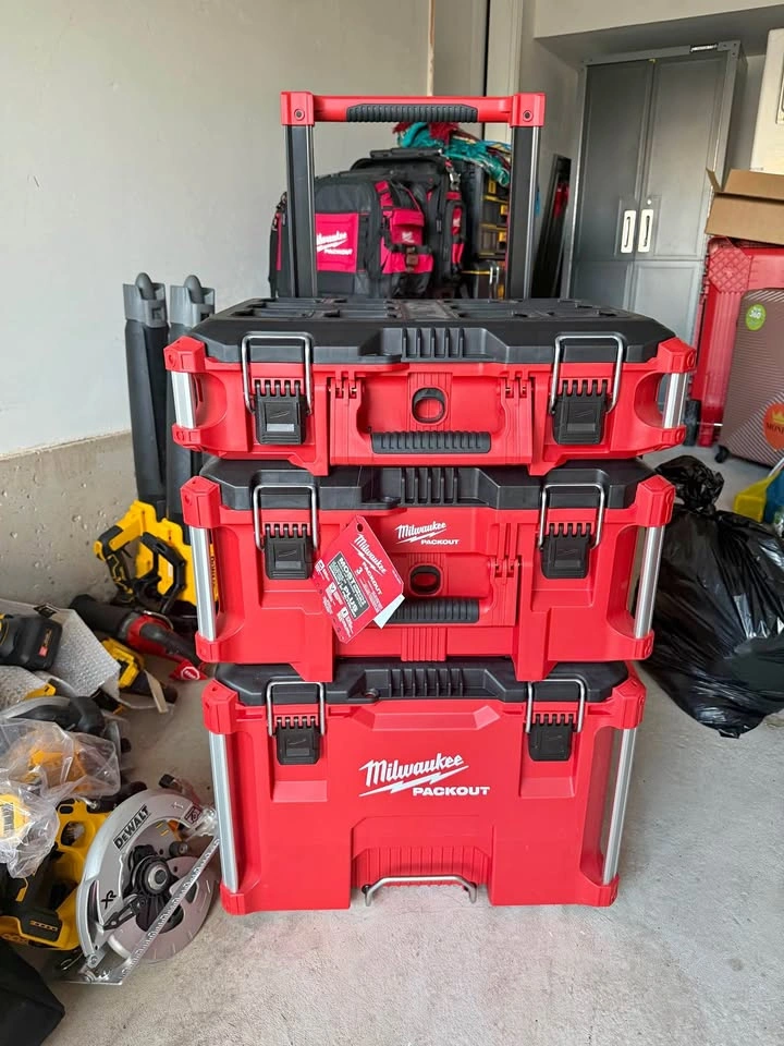 Milwaukee packout