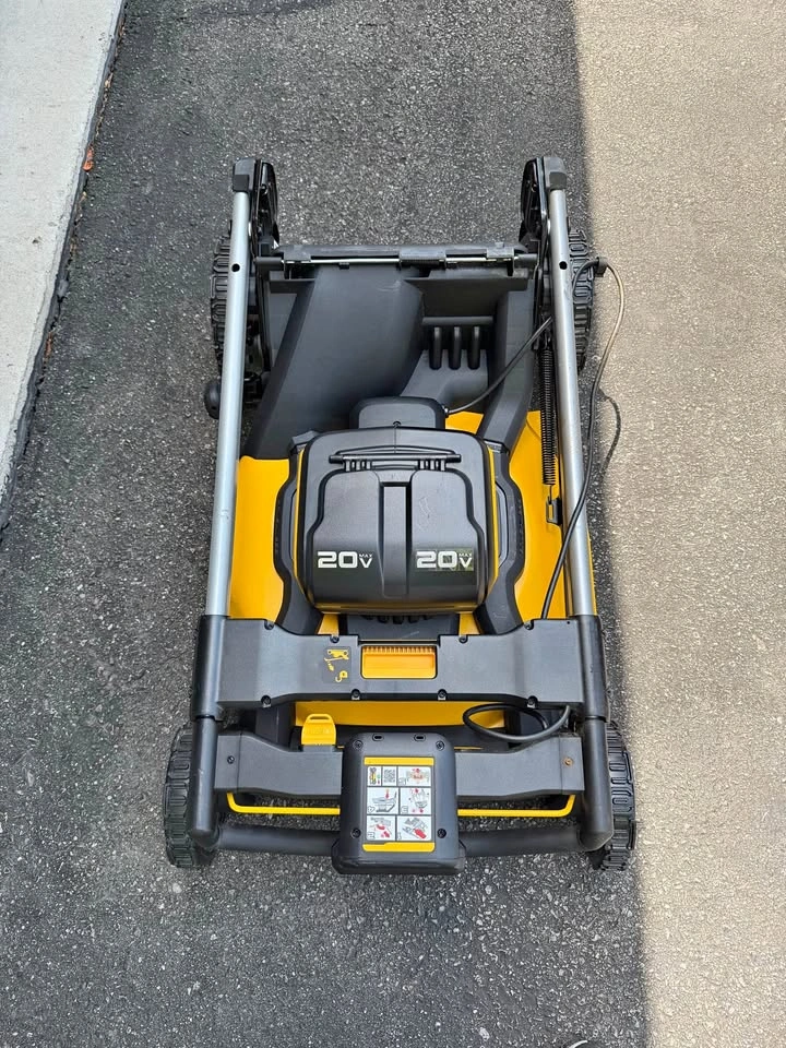 Dewalt Lawn Mower