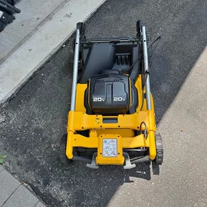 Dewalt Self-Propelled Lawn Mower