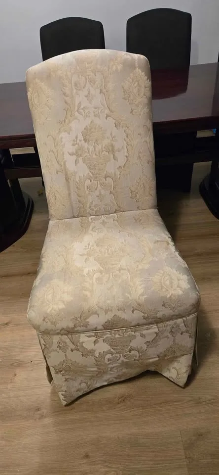 Dining room wood table and chairs image indicator(2)