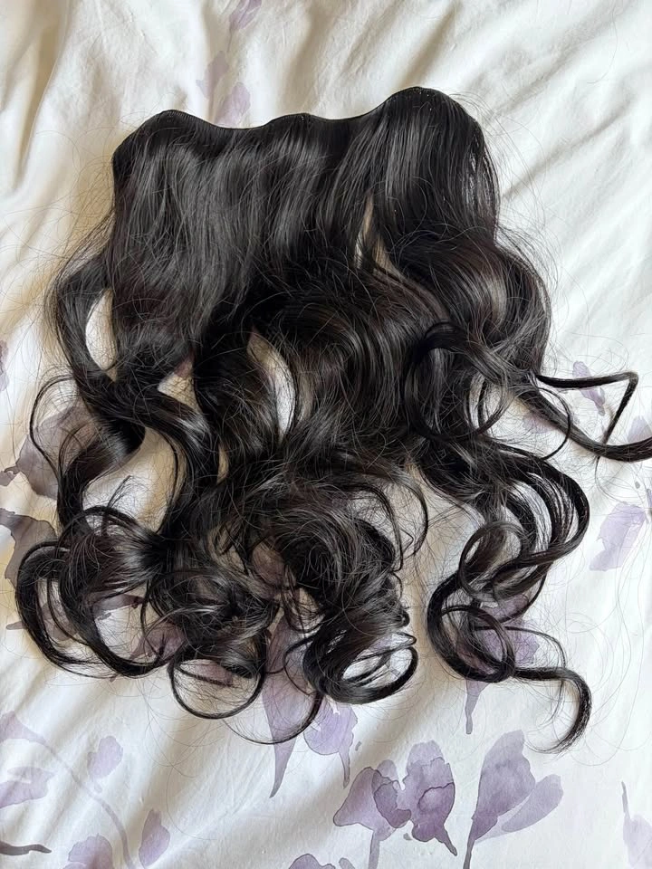 18” That Hair Curly Dark Brown Synthetic Halo Extensions