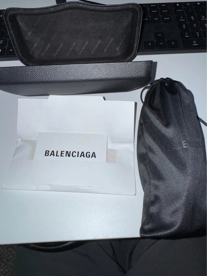 Balenciaga sunglasses - photo 5