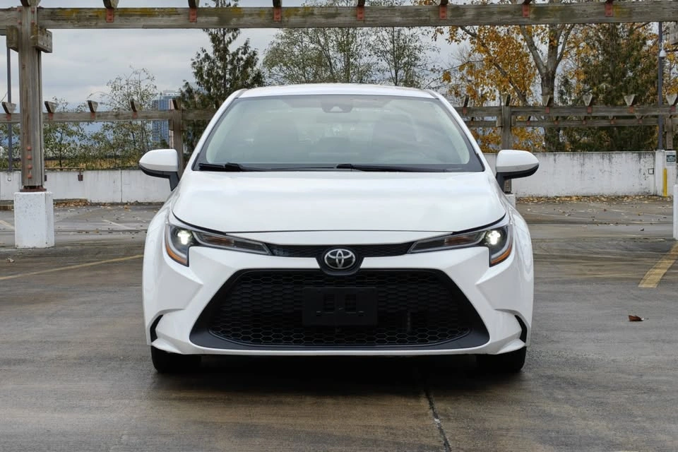 2022 Toyota Corolla - photo 2