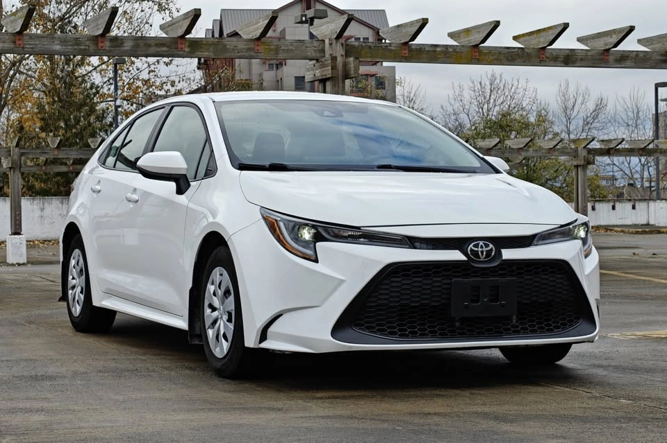 2022 Toyota Corolla - photo 3