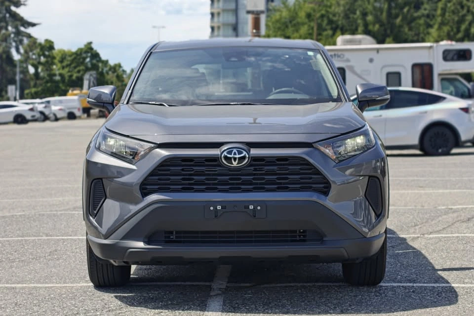 2025 Toyota Rav4 LE AWD - photo 2