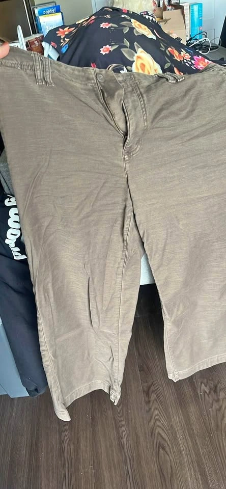Wide leg jeans size 16 (30 long)