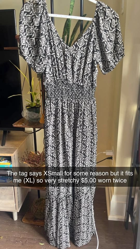 Boho style Dress (tag says xsmall but very stretchy)