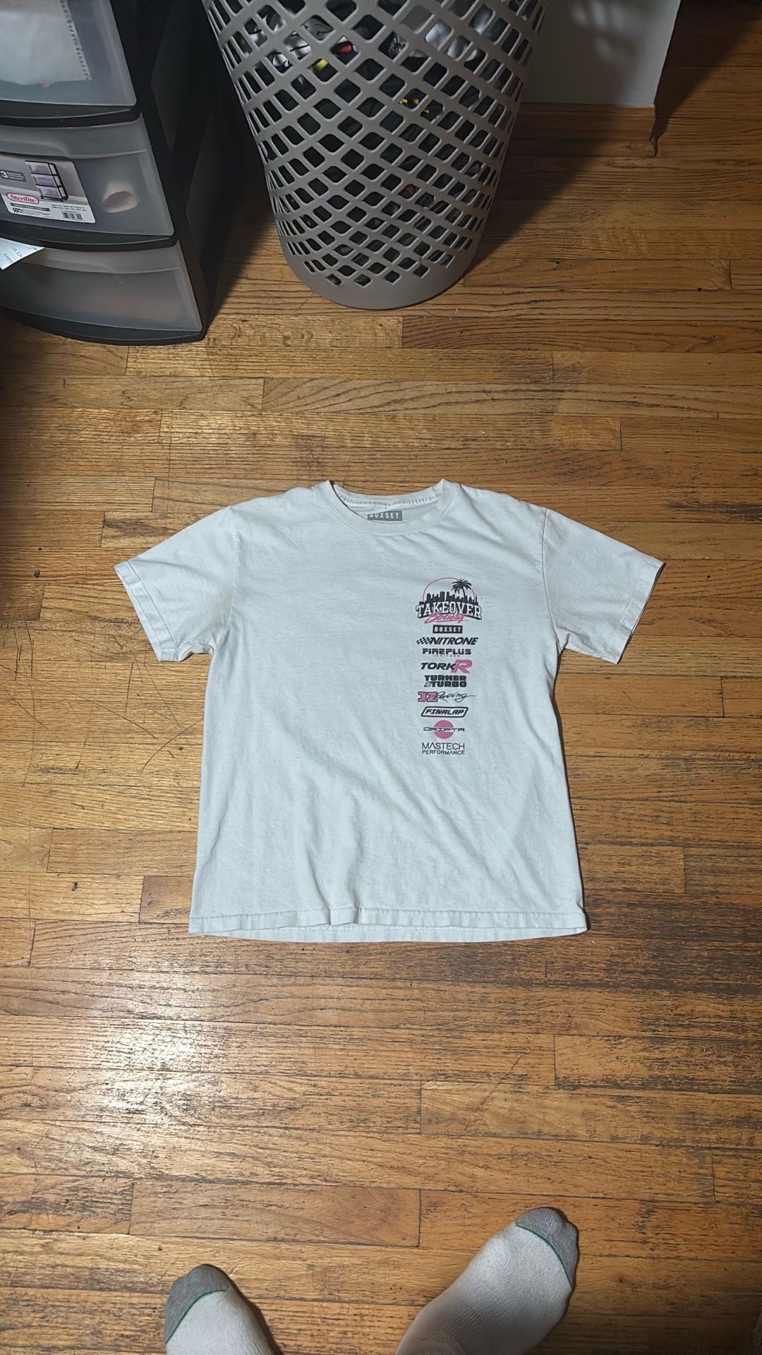 Takeover society graphic tee white m size y2k vintage style