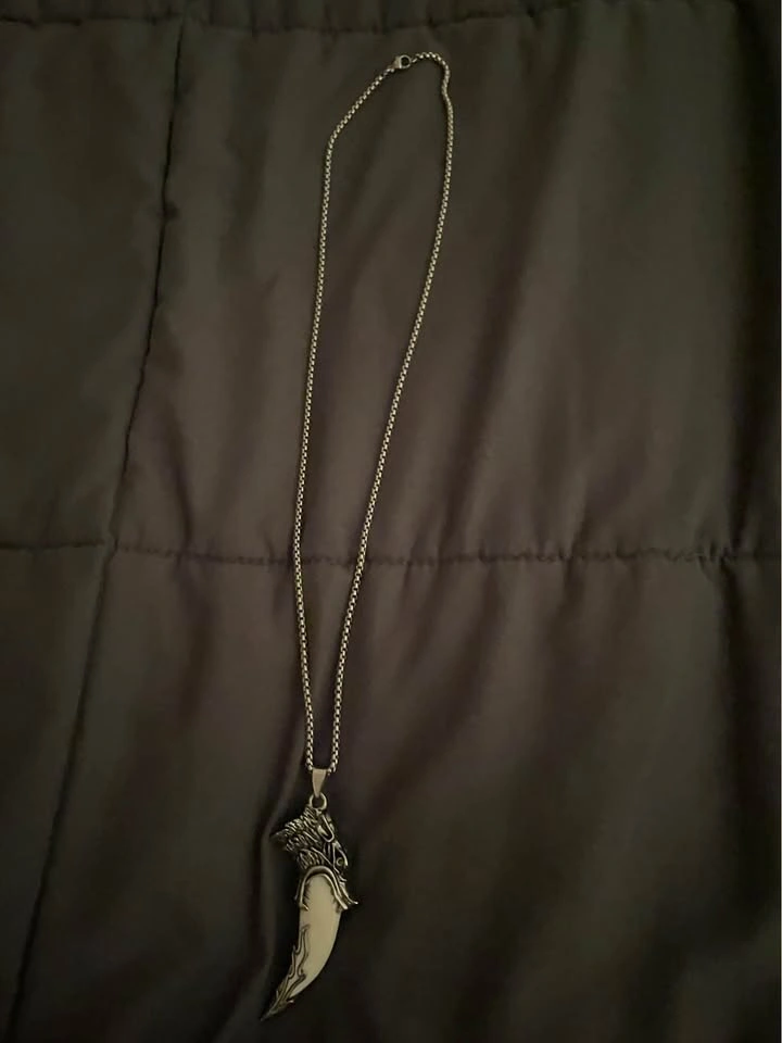 Tooth Necklace - photo 2