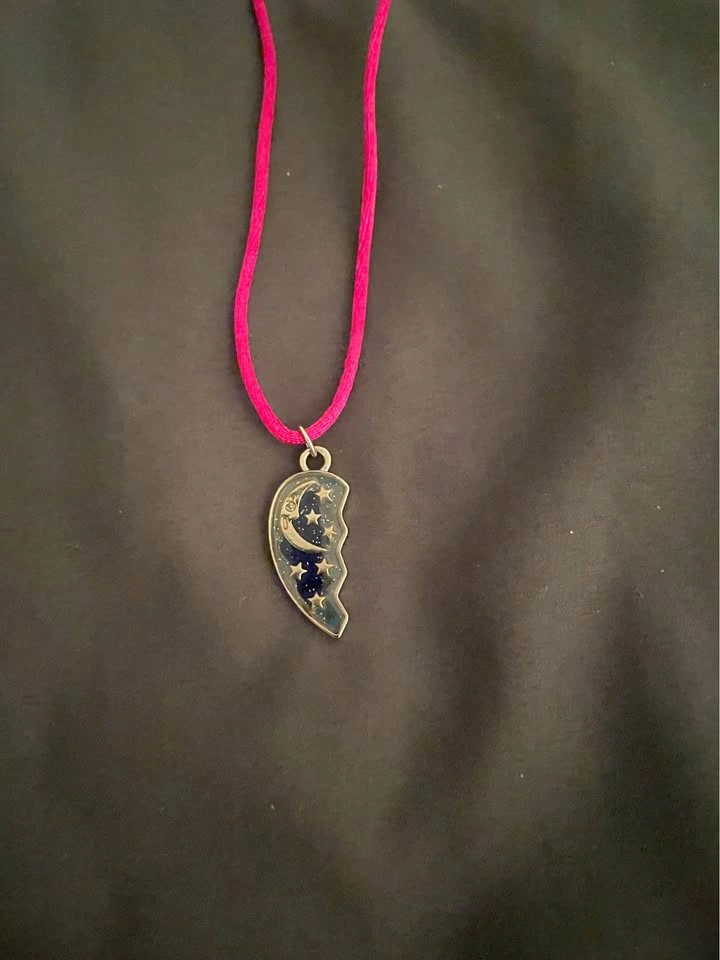 Half Heart Moon Necklace - photo 3